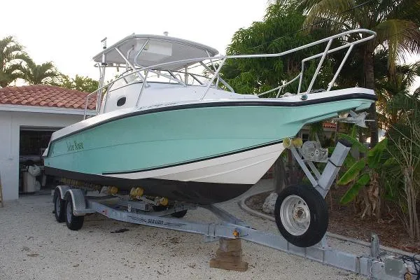 Slide: The Image of Angler Boats 2500 2004 - 0