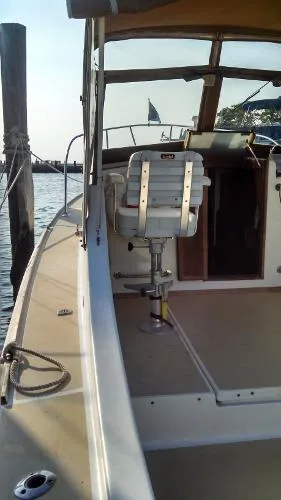Slide: The Image of Cape Dory 28 Open Fisherman 1987 - 11