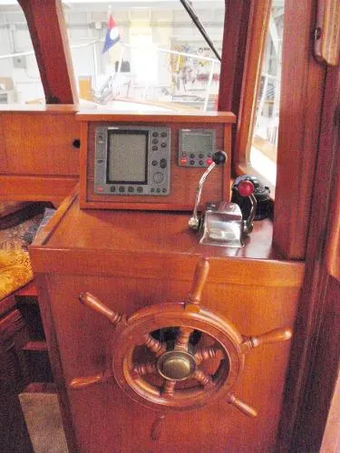 Slide: The Image of CHB TRI-CABIN 1979 - 1