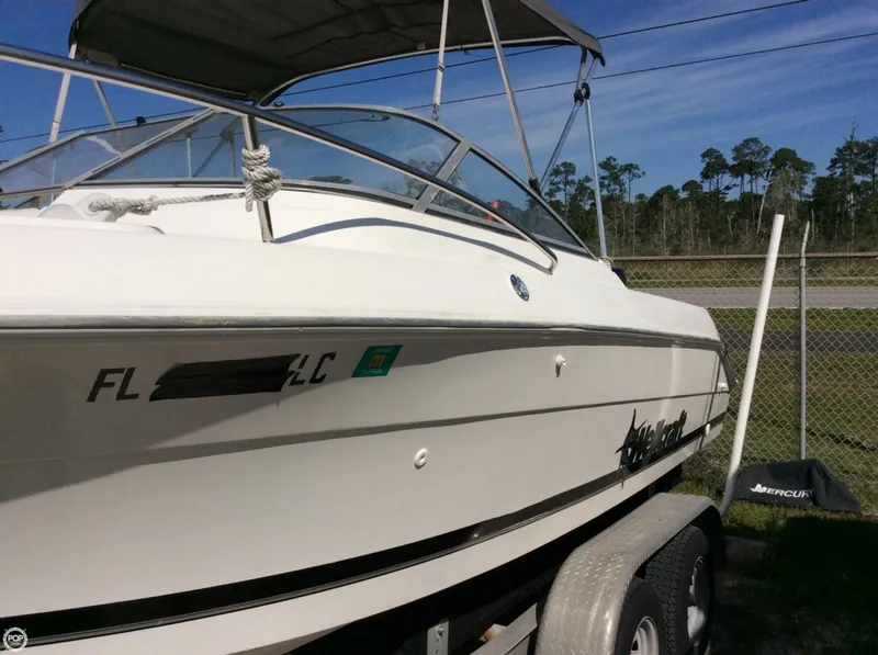 Slide: The Image of Wellcraft 210 Sportsman 1999 - 1