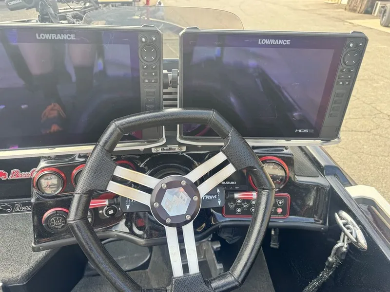 Slide: The Image of Bass Cat Lynx 2019 - 11