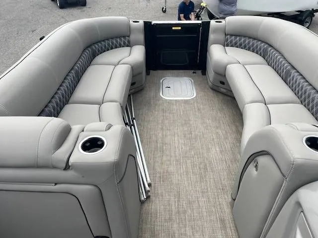 Slide: The Image of Barletta L25QSS/TT 2022 - 8
