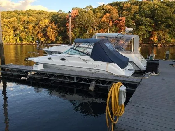 Slide: The Image of Sea Ray 250 Sundancer 1998 - 2