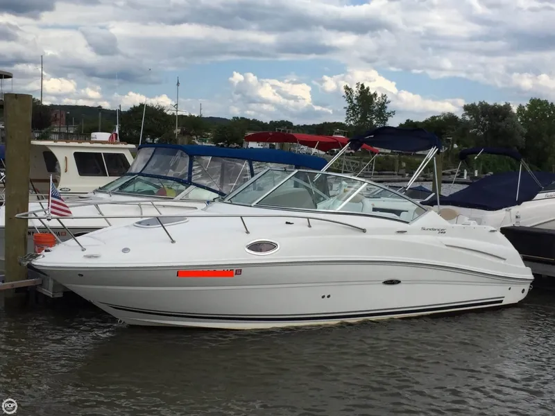 Slide: The Image of Sea Ray 240 Sundancer 2009 - 11