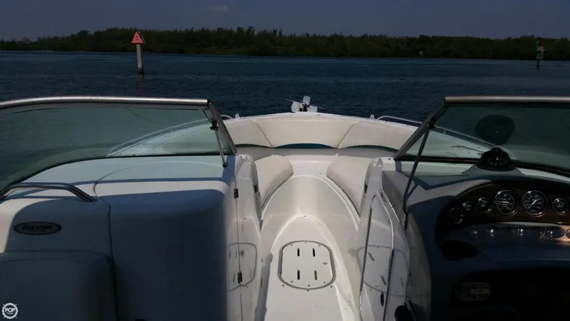 Slide: The Image of Four Winns 280 Horizon 2000 - 2