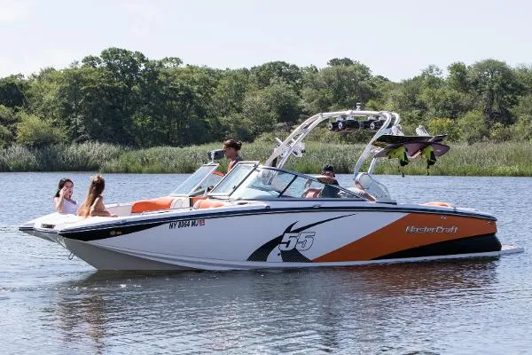 Slide: The Image of Mastercraft X 55 2013 - 5