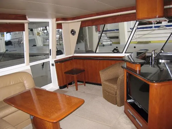 Slide: The Image of Meridian 490 Pilothouse 2007 - 6