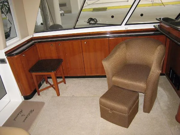Slide: The Image of Meridian 490 Pilothouse 2007 - 7