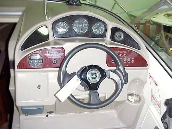 Slide: The Image of Sea Ray 260 Sundancer 2006 - 8