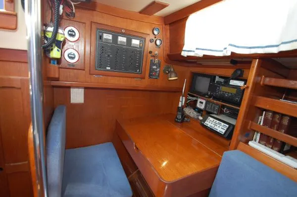 Slide: The Image of Bristol 41.1 Center Cockpit 1985 - 4
