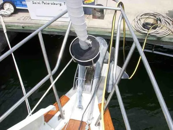 Slide: The Image of Beneteau 411 2001 - 11