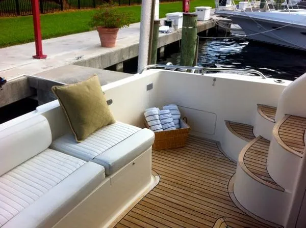 Slide: The Image of Viking 50 Flybridge Sport Cruiser 1999 - 8