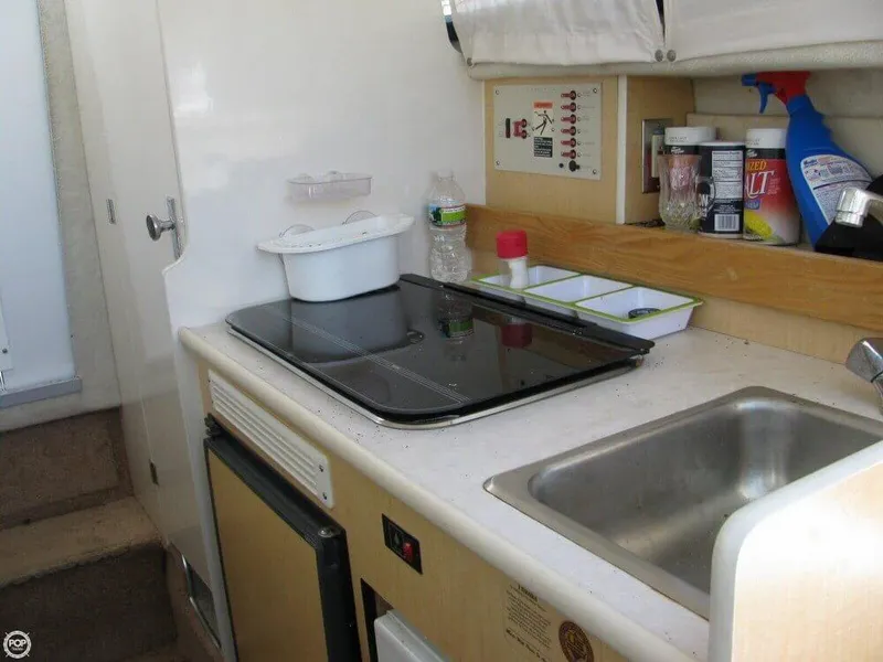 Slide: The Image of Bayliner 2452 LX Ciera Express 2000 - 3
