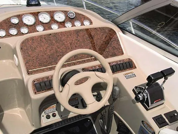 Slide: The Image of Bayliner 305 2003 - 2