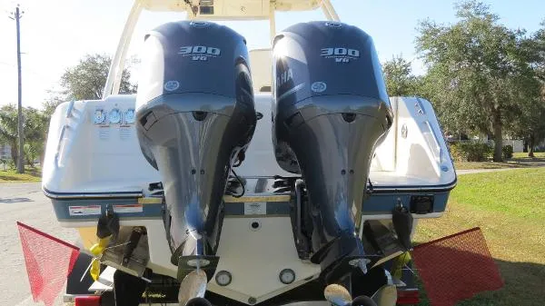 Slide: The Image of Pursuit 310 ST Sport Tender 2012 - 6