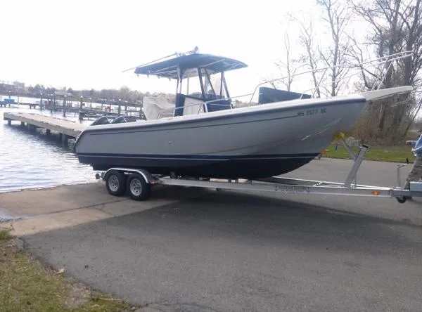 Slide: The Image of Boston Whaler 26 Outrage 2000 - 0