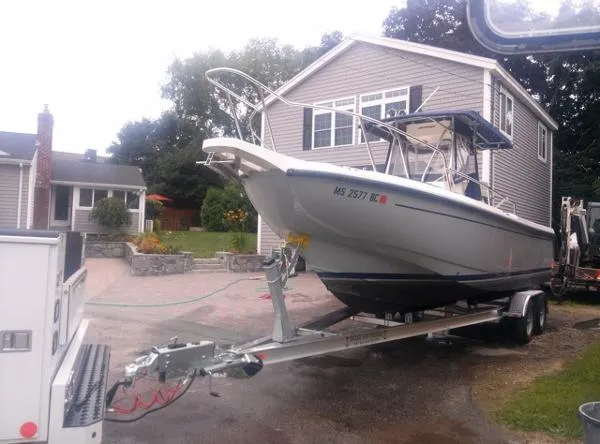Slide: The Image of Boston Whaler 26 Outrage 2000 - 2