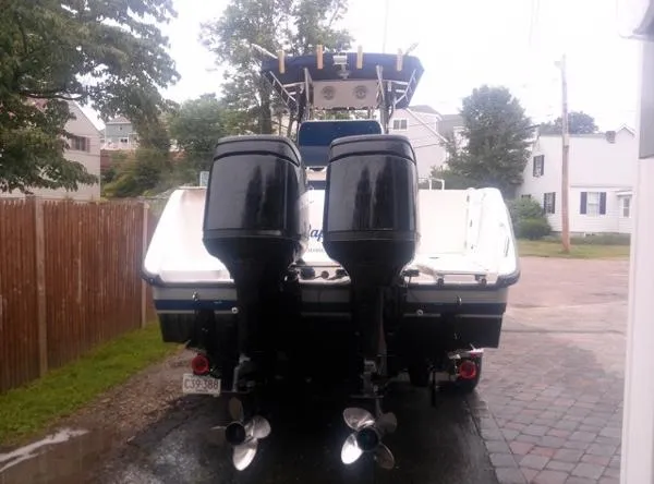 Slide: The Image of Boston Whaler 26 Outrage 2000 - 4