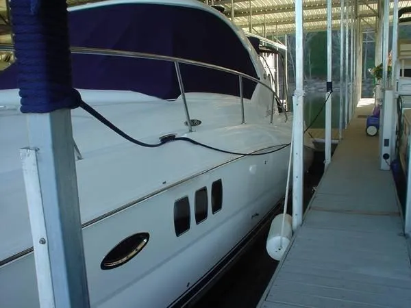 Slide: The Image of Sea Ray 38 Sundancer 2006 - 2