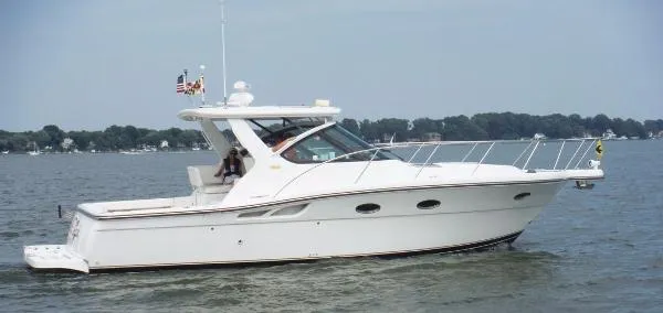 Slide: The Image of Tiara 3200 Open 2004 - 0