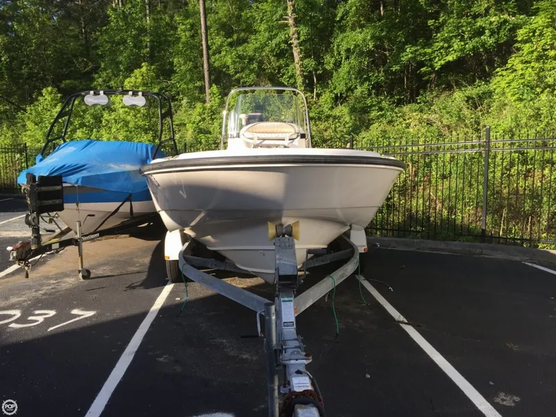 Slide: The Image of Boston Whaler 180 Dauntless 2004 - 1