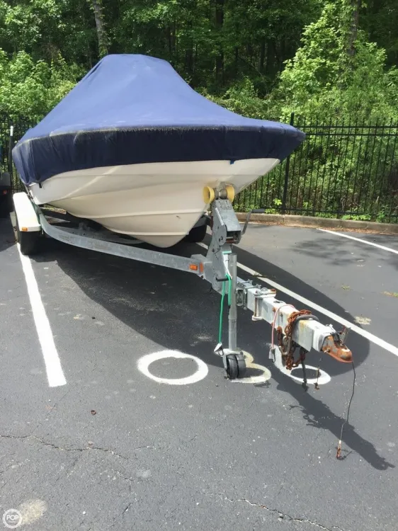 Slide: The Image of Boston Whaler 180 Dauntless 2004 - 5