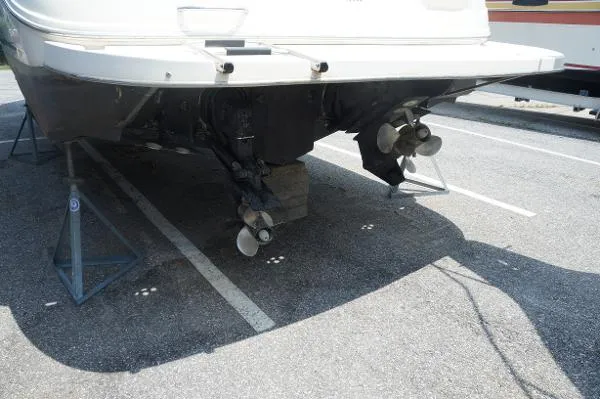 Slide: The Image of Rinker 340 Fiesta Vee 2001 - 5