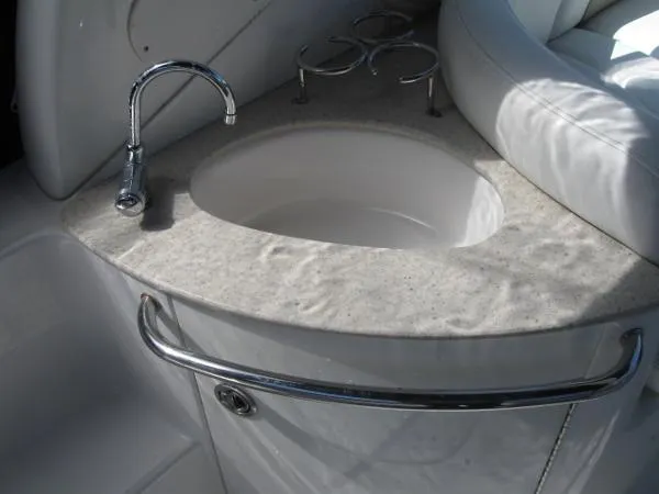 Slide: The Image of Sea Ray 260 Sundancer 2008 - 10