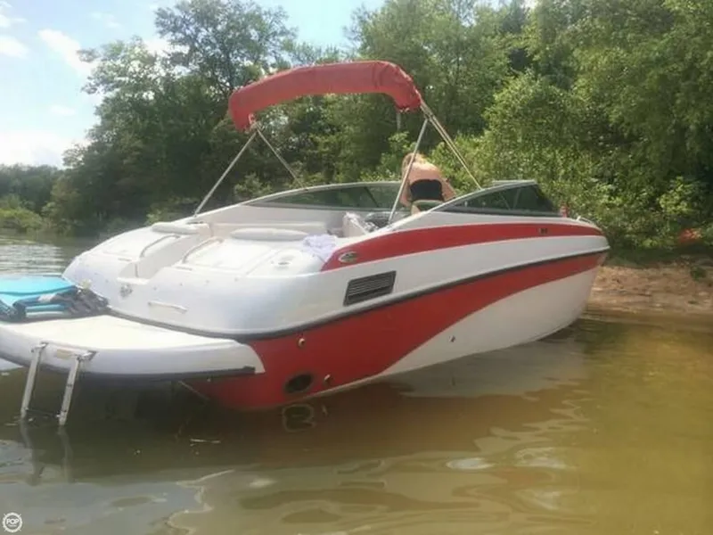 Slide: The Image of Crownline Boats 270 Bowrider 2004 - 1