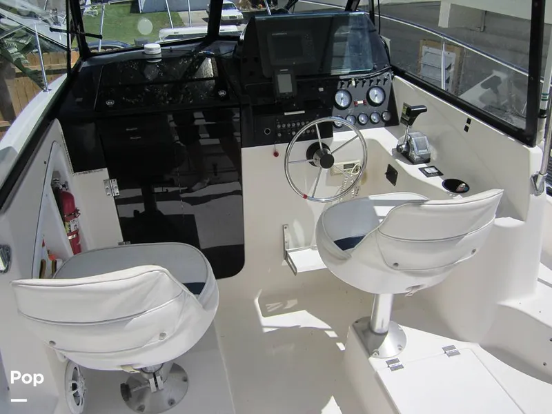 Slide: The Image of Bayliner 2352 Trophy 1997 - 6