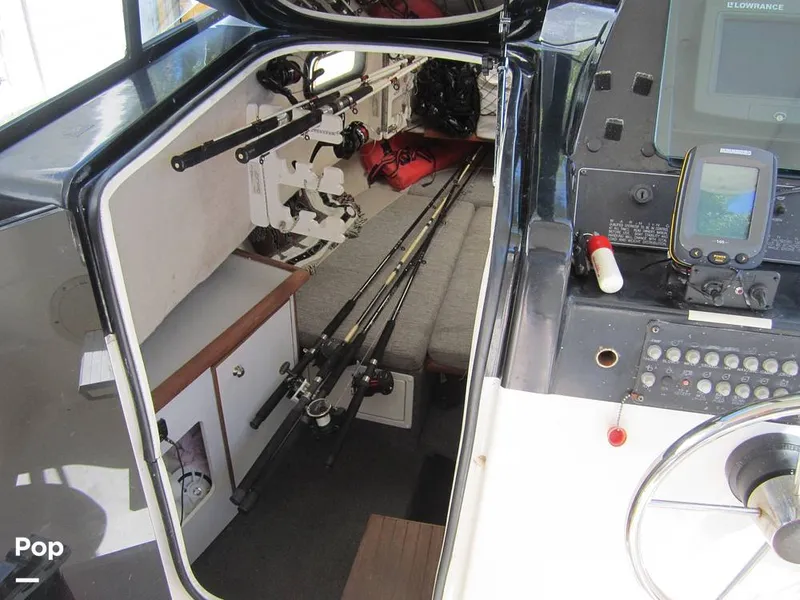 Slide: The Image of Bayliner 2352 Trophy 1997 - 7