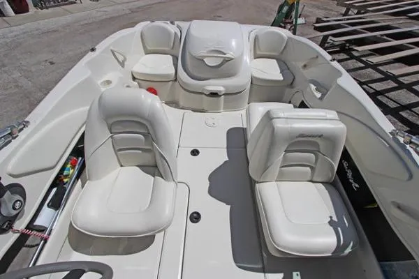 Slide: The Image of Sea Ray 175 Sport 2007 - 8