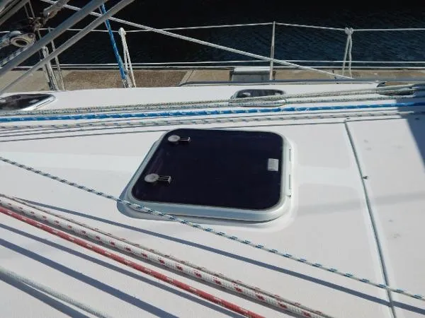 Slide: The Image of Catalina 400 2000 - 8