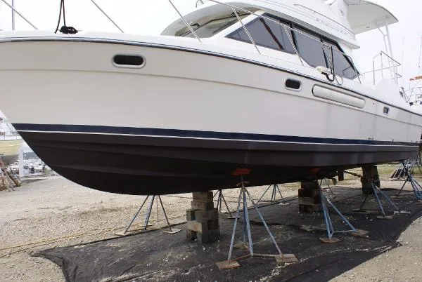 Slide: The Image of Bayliner 4087 Cockpit Motoryacht/Cummins 270's 2000 - 2