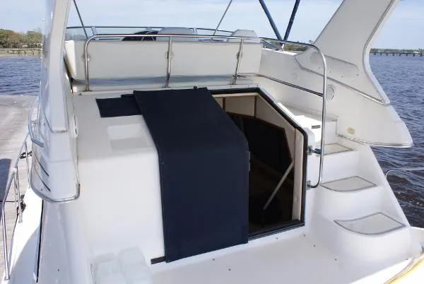 Slide: The Image of Bayliner 4087 Cockpit Motoryacht/Cummins 270's 2000 - 7