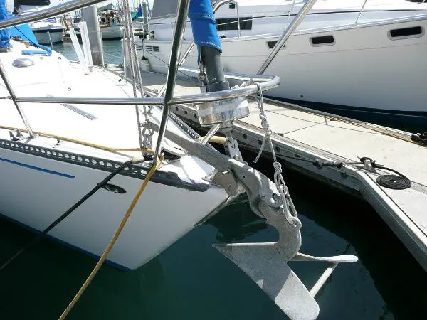 Slide: The Image of Catalina 38 Sloop 1979 - 3