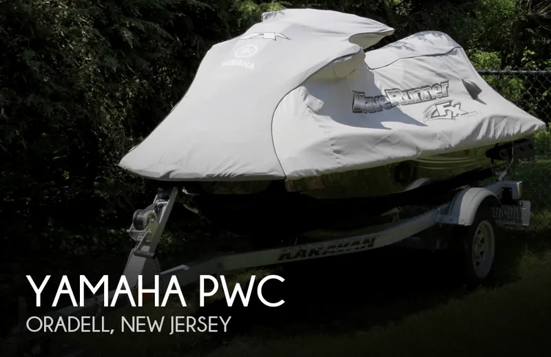 Slide: The Image of Yamaha FXHO Wave Runner 2013 - 0