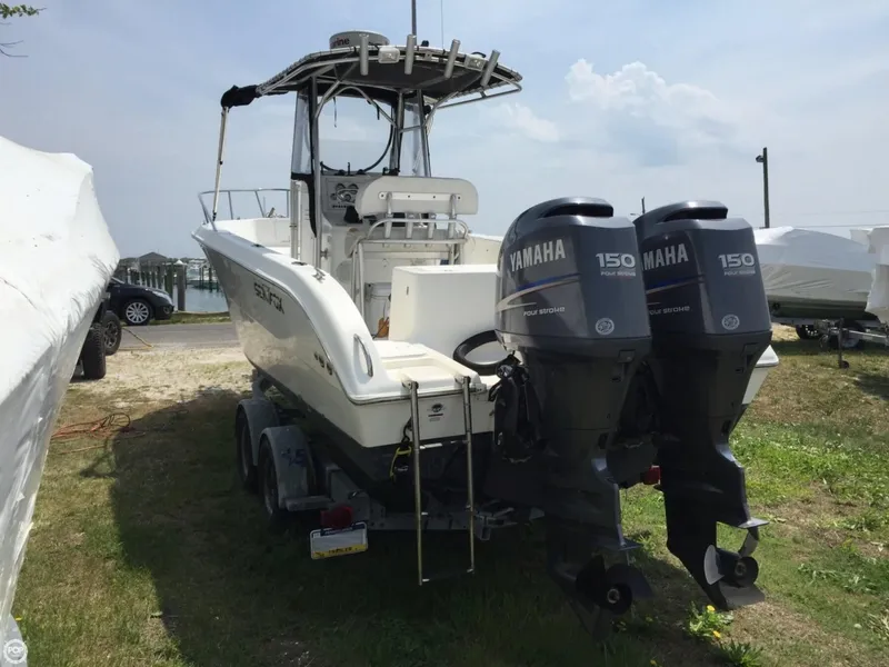Slide: The Image of Sea Fox 257 Center Console 2006 - 9