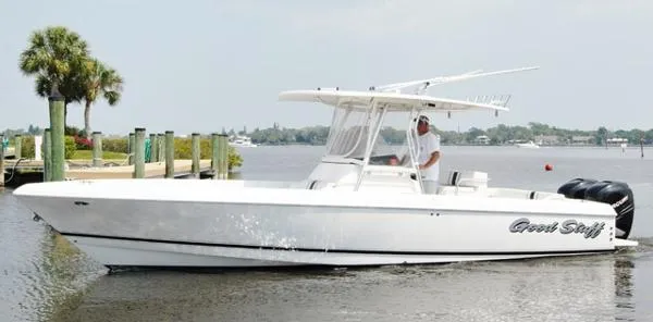 Slide: The Image of Intrepid 300 Center Console 2007 - 0
