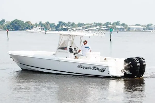 Slide: The Image of Intrepid 300 Center Console 2007 - 4