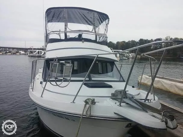 Slide: The Image of Carver Yachts 2827 Voyager 1987 - 2
