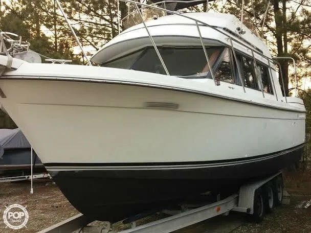 Slide: The Image of Carver Yachts 2827 Voyager 1987 - 3