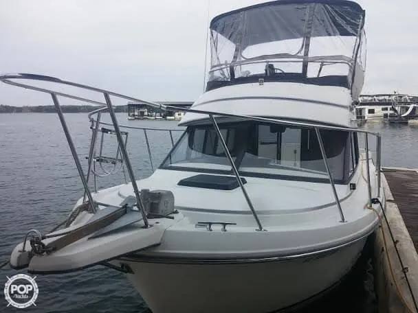 Slide: The Image of Carver Yachts 2827 Voyager 1987 - 5