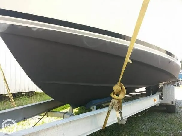 Slide: The Image of Carver Yachts 2827 Voyager 1987 - 8