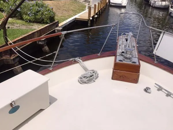 Slide: The Image of Hatteras Motor Yacht 1971 - 6