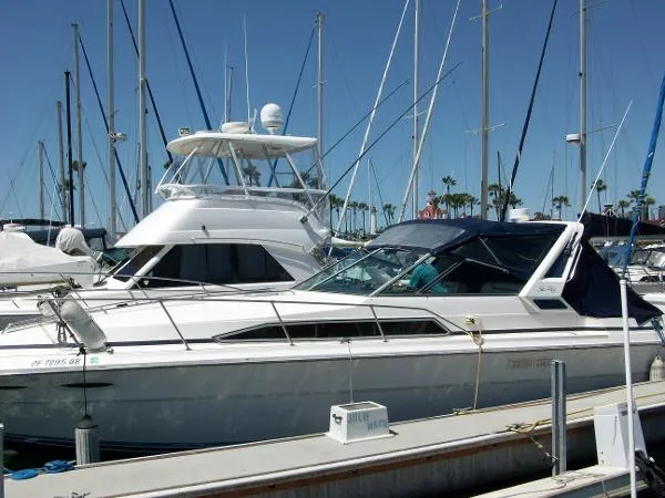 Slide: The Image of Sea Ray 34 Express Cruiser 1986 - 1
