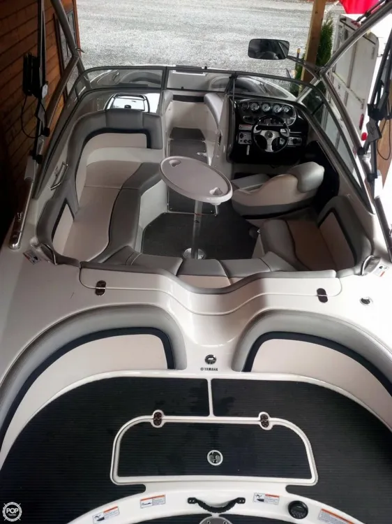 Slide: The Image of Yamaha 212X 2010 - 2