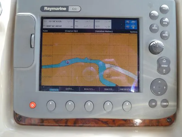 Slide: The Image of Sea Ray 340 Sundancer 2007 - 11