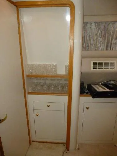 Slide: The Image of Sea Ray 42 Aft Cabin 1996 - 4