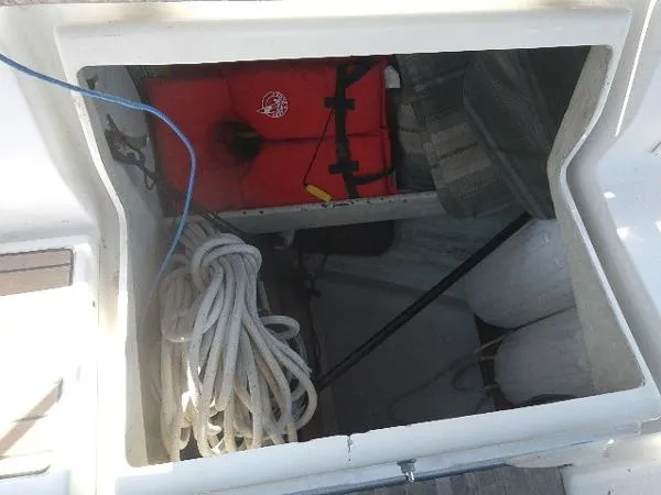 Slide: The Image of Beneteau 38s5 1993 - 10